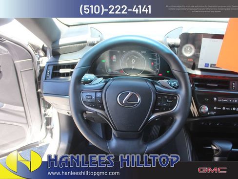 Used 2025 Lexus ES 300h F Sport w/ Accessory Package (Z1) FWD image 17