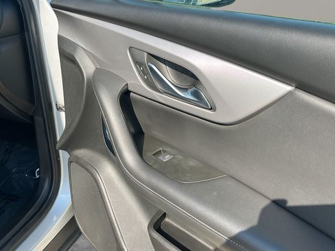 Used 2022 Chevrolet Blazer LT FWD image 14