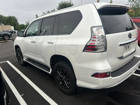 Used 2023 Lexus GX 460 Premium w/ Premium Plus Package AWD/4WD image 3