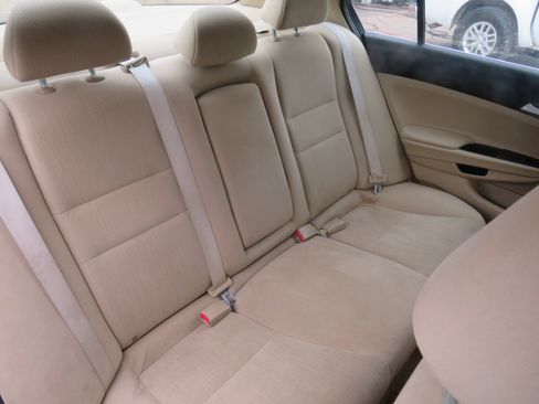 Used 2011 Honda Accord LX-P image 22