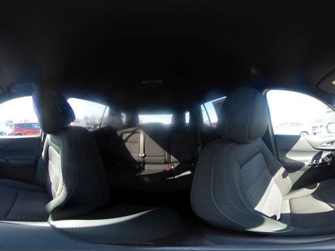 Used 2025 Chevrolet Equinox LT image 43