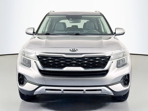 Used 2021 Kia Seltos S image 2