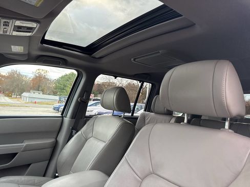 Used 2014 Honda Pilot Touring image 9