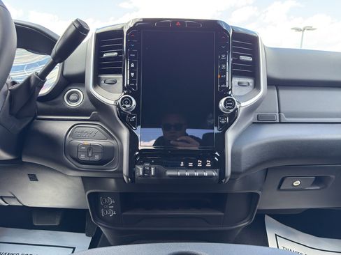 Certified 2026 RAM 2500 Big Horn AWD/4WD image 15