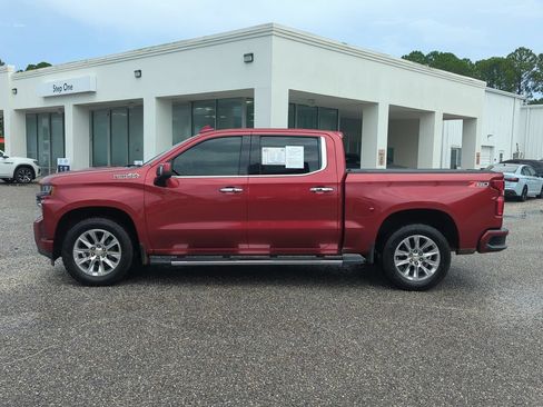 Used 2019 Chevrolet Silverado 1500 High Country w/ Technology Package RWD image 4
