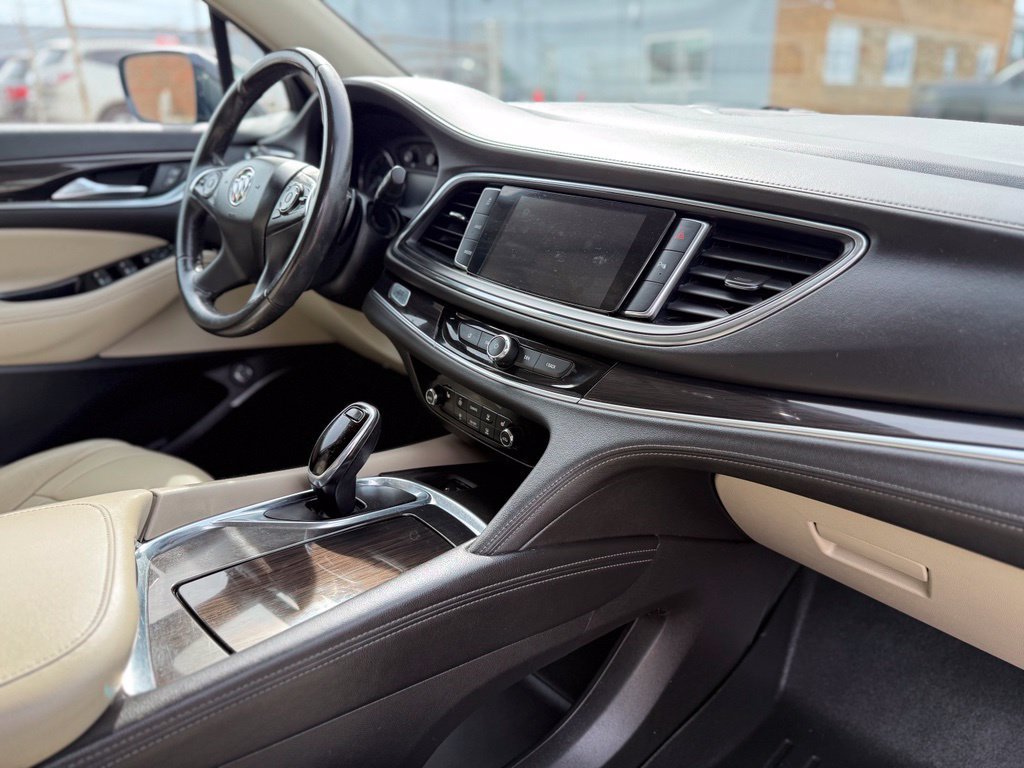 Used 2020 Buick Enclave Essence w/ Trailering Package, 5000 lbs. AWD/4WD image 34