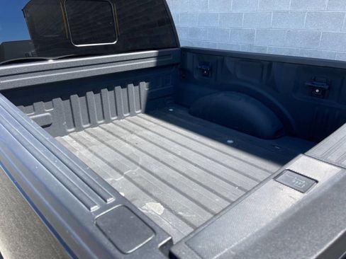Used 2022 Ford F150 Platinum w/ FX4 Off-Road Package AWD/4WD image 6