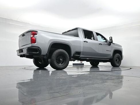 Used 2024 Chevrolet Silverado 2500 Custom w/ Z71 Off-Road Package image 27