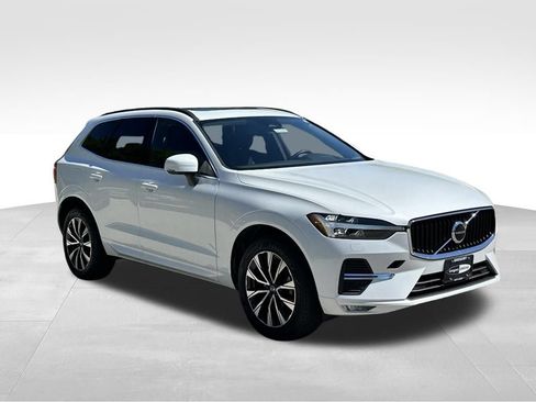 Used 2023 Volvo XC60 B5 Core AWD/4WD image 5