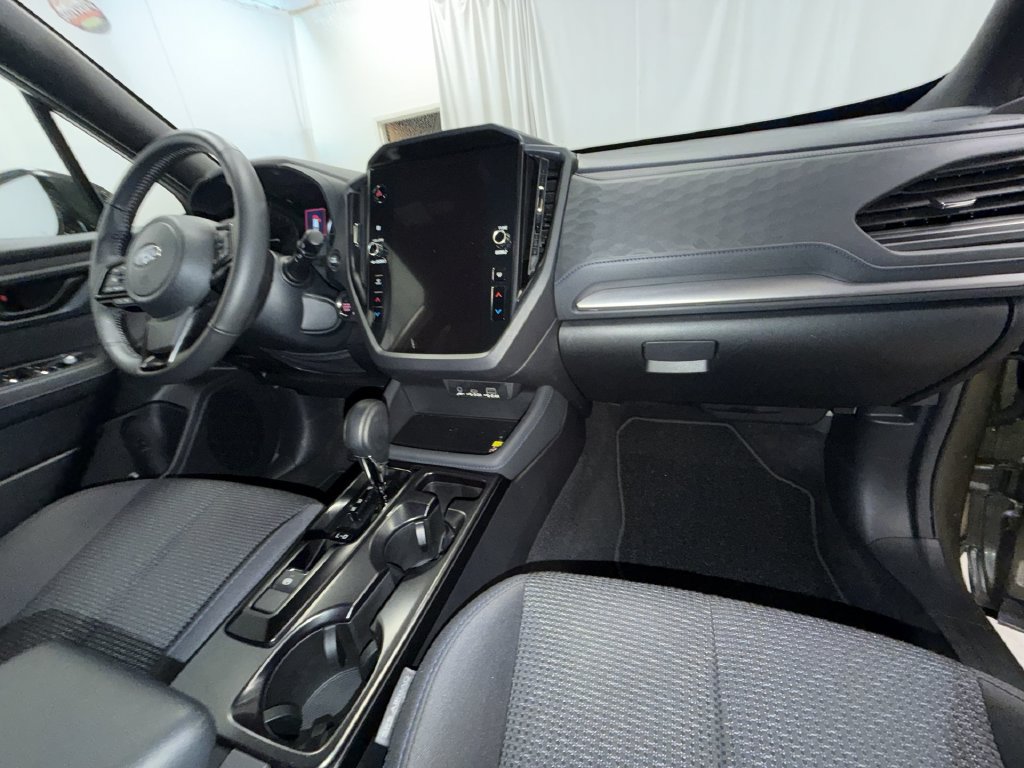 Used 2026 Subaru Forester Premium AWD/4WD image 17