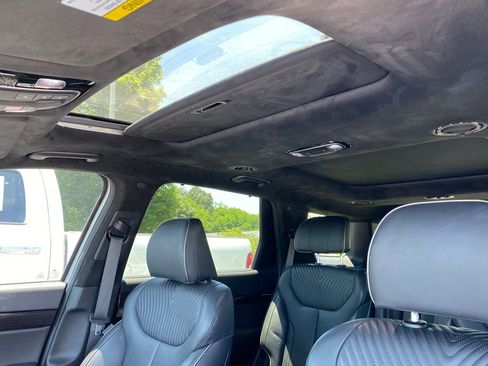 Used 2025 Hyundai Palisade Calligraphy FWD image 12
