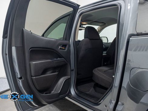 Used 2021 Chevrolet Colorado LT w/ Safety Package image 22