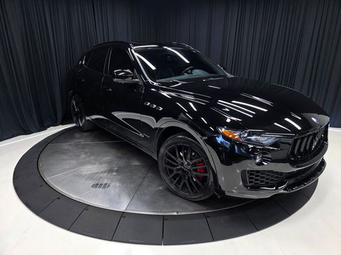 Used 2018 Maserati Levante GranSport image 62