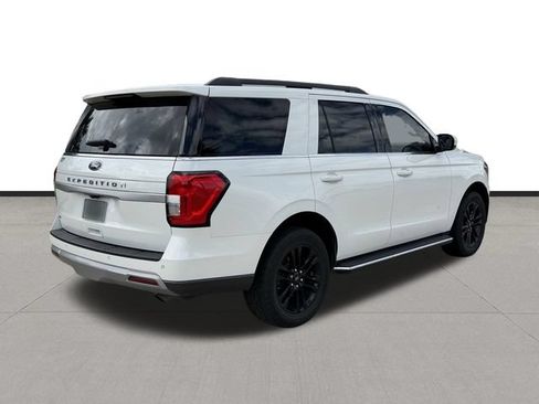 Used 2023 Ford Expedition XLT RWD image 5