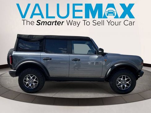 Used 2024 Ford Bronco Badlands AWD/4WD image 2