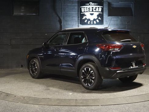 Used 2021 Chevrolet TrailBlazer LT FWD image 4