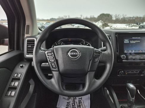 Used 2022 Nissan Frontier SV image 20