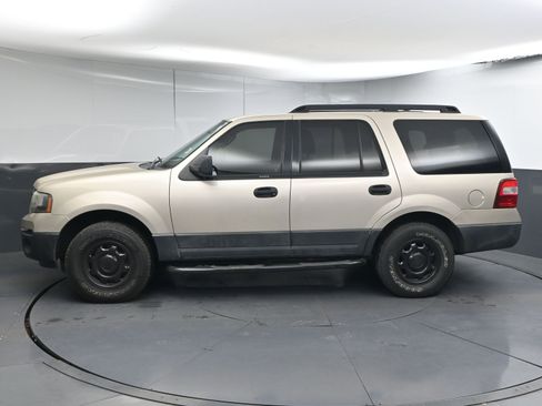 Used 2017 Ford Expedition XL image 5