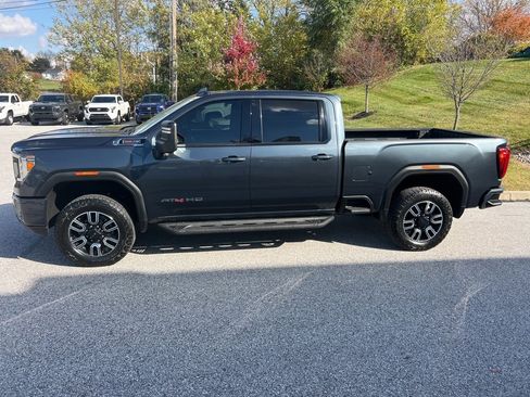 Used 2020 GMC Sierra 2500 AT4 w/ AT4 Premium Package image 7