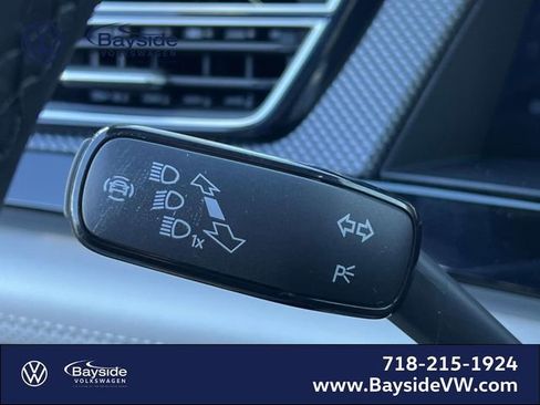 New 2026 Volkswagen Atlas Cross Sport SEL Premium R-Line image 24