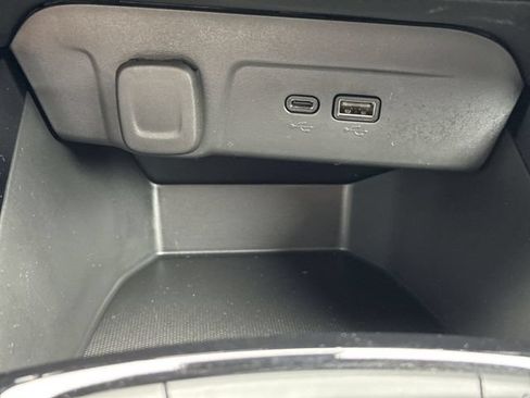 Certified 2025 Chevrolet Trax RS w/ Driver Confidence Package FWD image 24