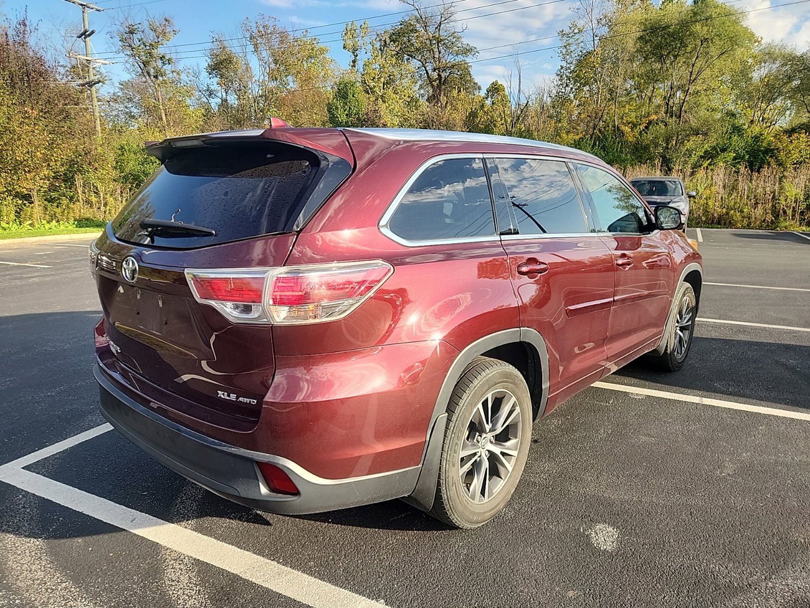 Used 2016 Toyota Highlander XLE AWD/4WD image 5
