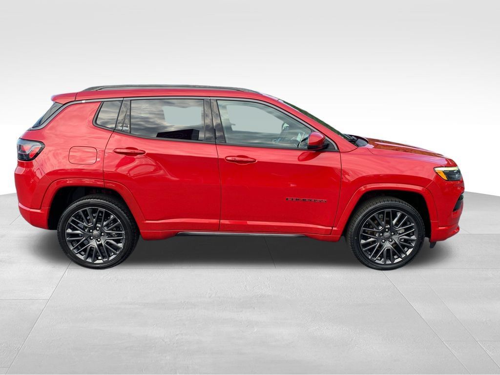 Used 2022 Jeep Compass Limited w/ (RED) Package AWD/4WD image 6