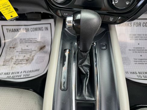 Used 2021 Honda HR-V LX image 24