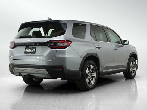 Used 2024 Honda Pilot EX-L image 5