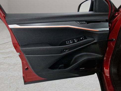 New 2025 Jeep Wagoneer Limited image 28