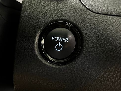 Certified 2025 Toyota Camry SE image 20