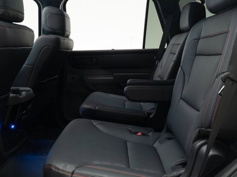 Used 2025 Toyota Sequoia TRD Pro AWD/4WD image 32