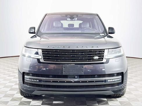 Used 2023 Land Rover Range Rover SE AWD/4WD image 2