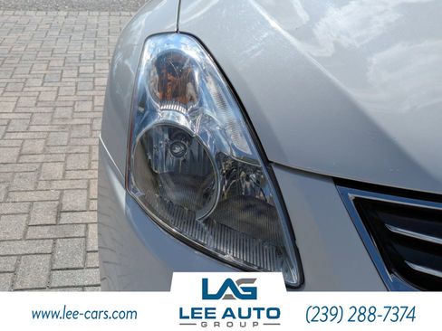 Used 2011 Nissan Altima 3.5 SR w/ 3.5SR Premium Pkg image 8