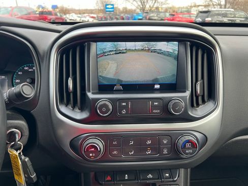 Used 2022 Chevrolet Colorado LT w/ Luxury Package image 33