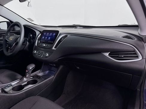 Used 2025 Chevrolet Malibu RS w/ LPO, Floor Liner Package image 39