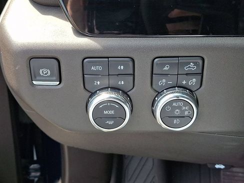 Certified 2023 GMC Sierra 1500 SLT w/ SLT Premium Package AWD/4WD image 29