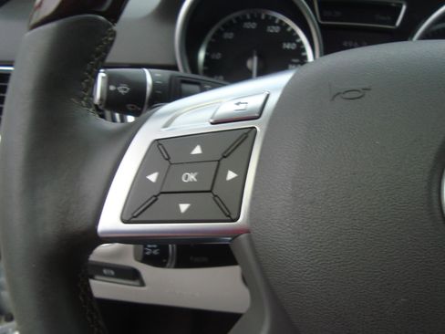 Used 2012 Mercedes-Benz ML 350 4MATIC image 12