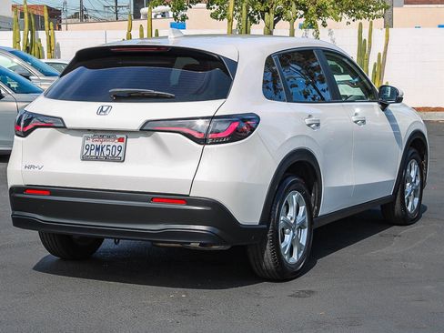 Used 2025 Honda HR-V LX image 9