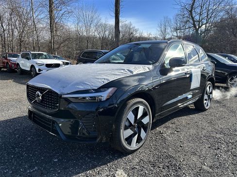 New 2025 Volvo XC60 T8 Plus w/ Protection Package Premier image 4