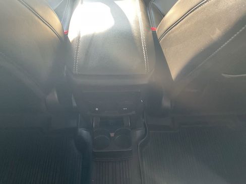 Used 2023 Ford Explorer XLT w/ Equipment Group 202A image 21