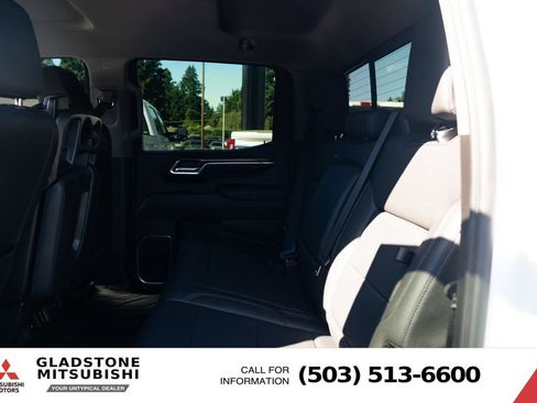 Used 2023 Chevrolet Silverado 1500 LT w/ Leather Package AWD/4WD image 20