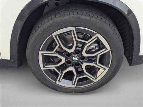 Used 2026 BMW X1 xDrive28i w/ Technology Package AWD/4WD image 9