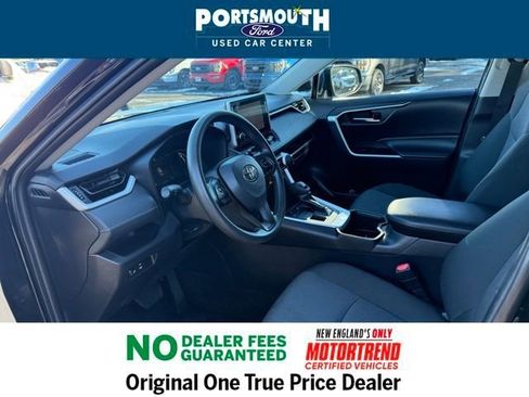 Used 2024 Toyota RAV4 XLE image 4