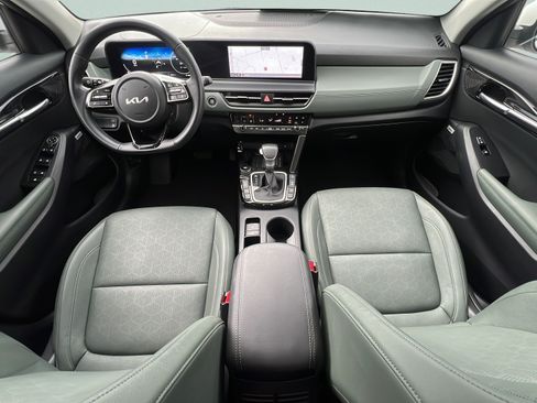 Certified 2024 Kia Seltos SX w/ SX Sunroof Package AWD/4WD image 12
