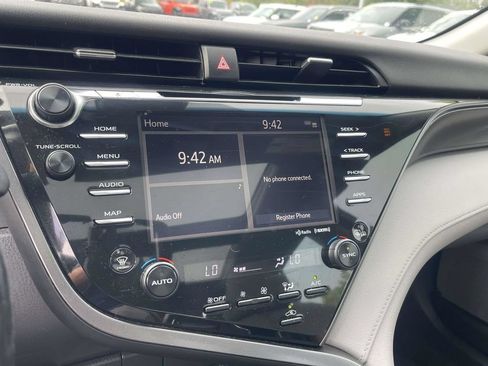 Used 2020 Toyota Camry XSE FWD image 28