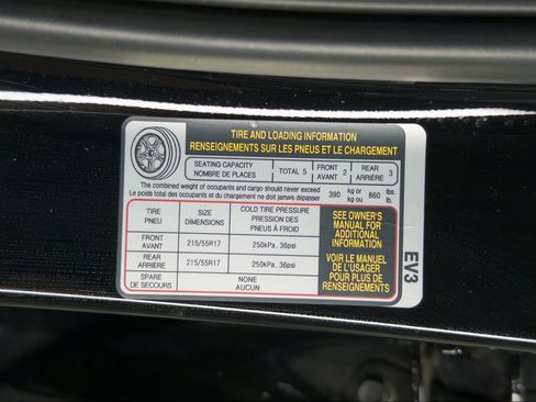 Used 2023 Hyundai Kona Limited w/ Cargo Package FWD image 28