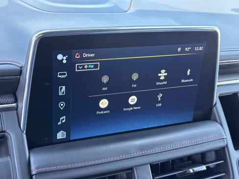 Used 2023 Chevrolet Suburban RST RWD image 15