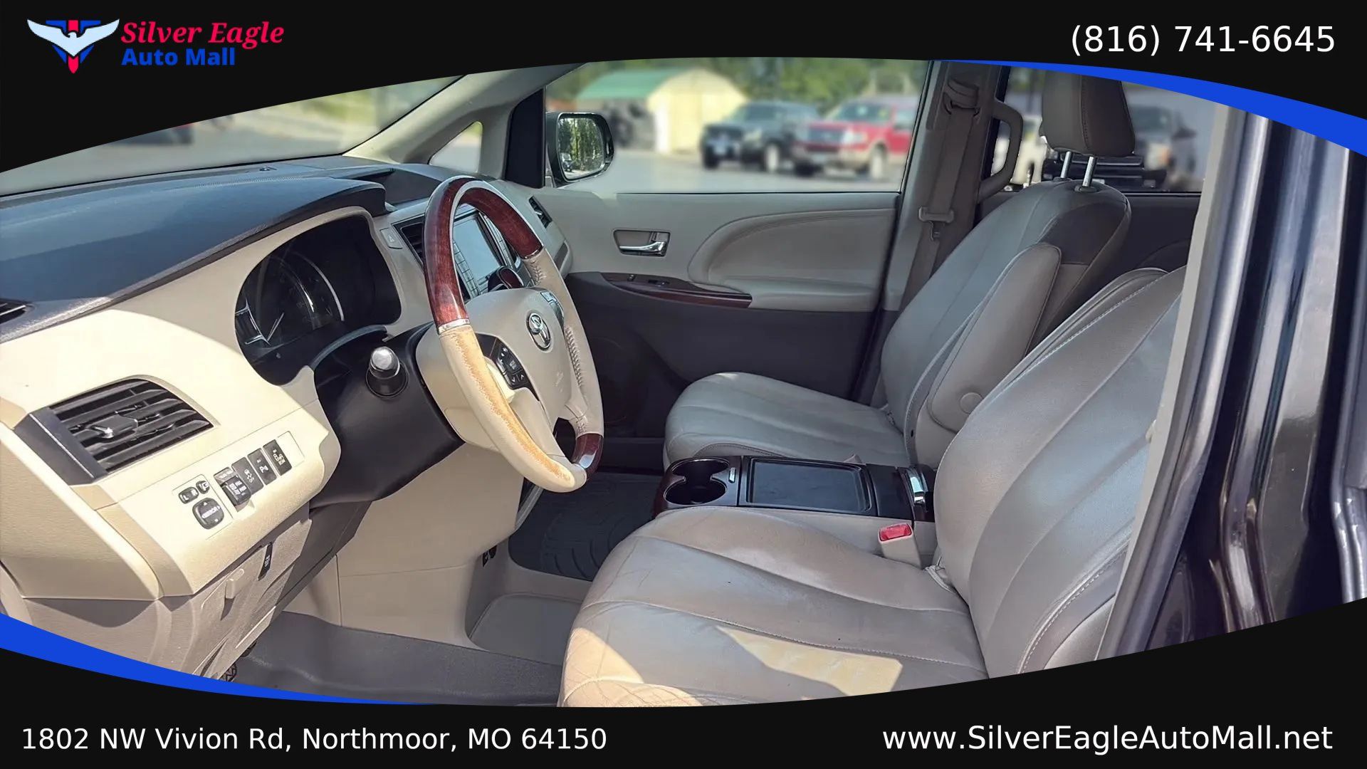 Used 2013 Toyota Sienna Limited w/ Premium Pkg AWD/4WD image 9