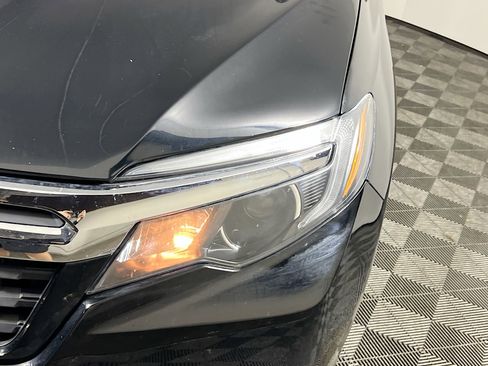 Used 2020 Honda Ridgeline Sport image 11